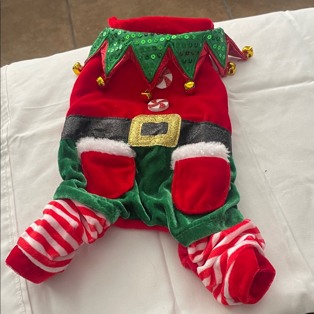 Elf Doggie Outfit for 5-6 pound dog